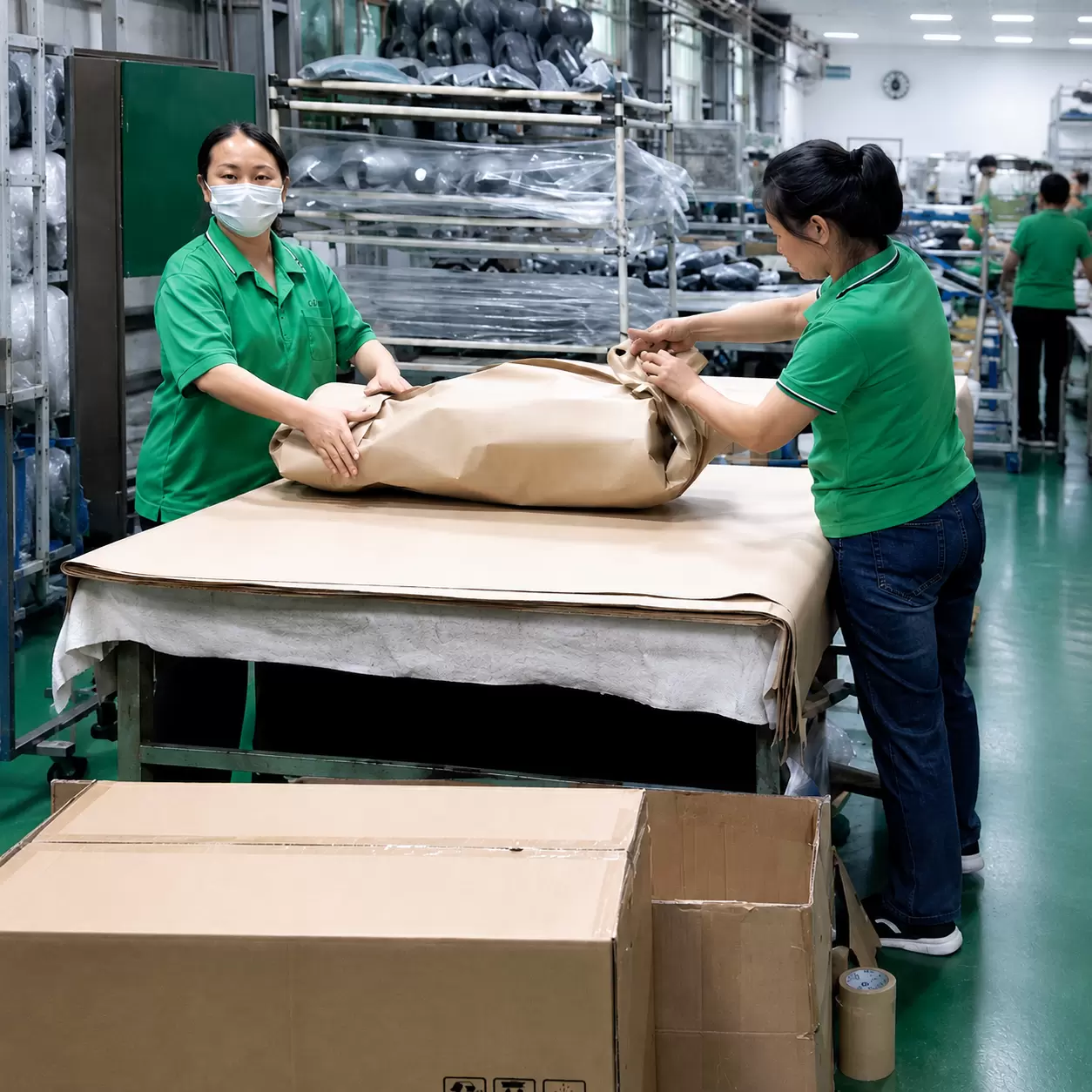 出荷用にカスタマイズされた梱包
